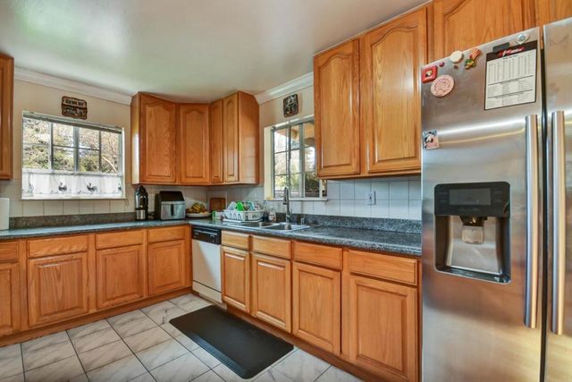 204 Park Street, Redwood City, CA 94061