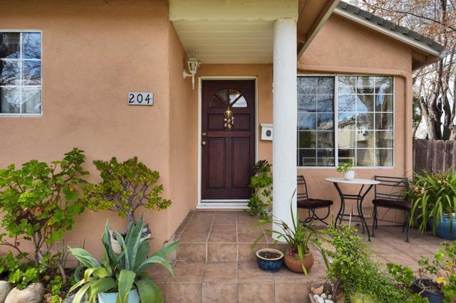 204 Park Street, Redwood City, CA 94061