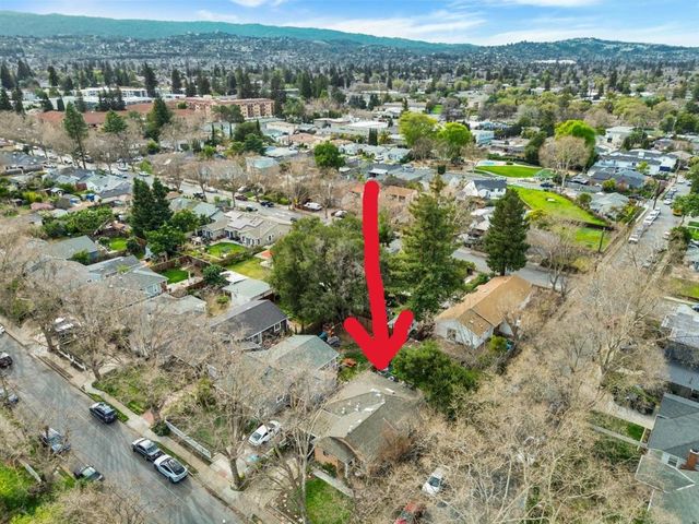 204 Park Street, Redwood City, CA 94061