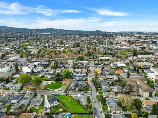 204 Park Street, Redwood City, CA 94061