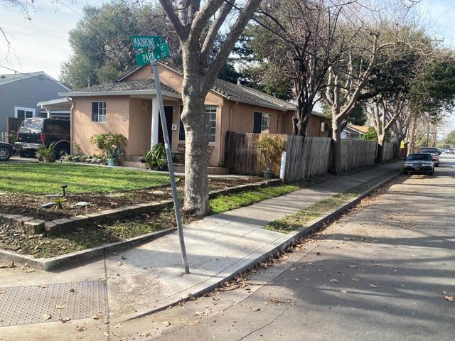204 Park Street, Redwood City, CA 94061
