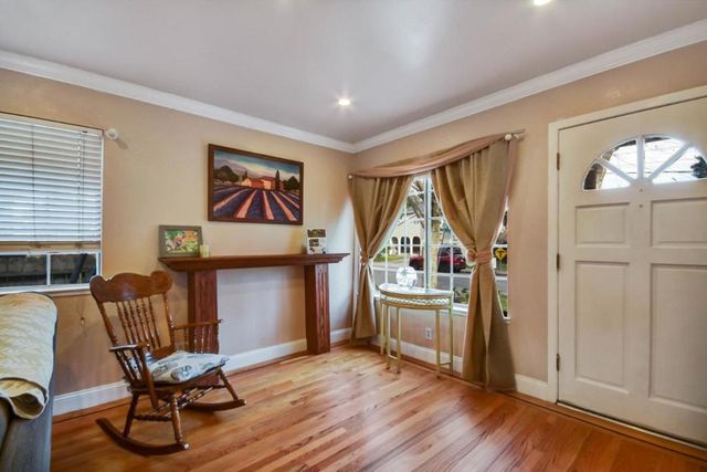 204 Park Street, Redwood City, CA 94061