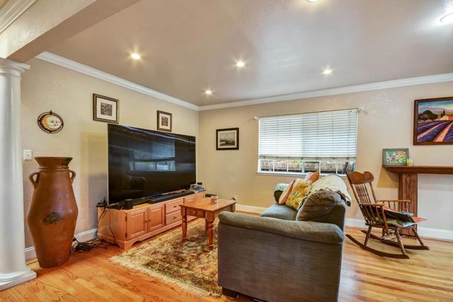 204 Park Street, Redwood City, CA 94061