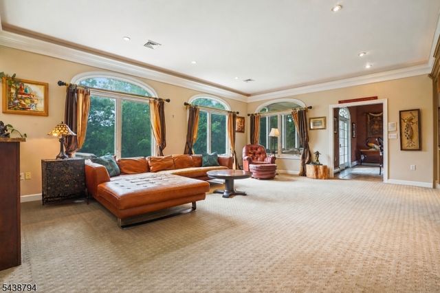 30 Dogwood Dr, Readington Twp., NJ 08889
