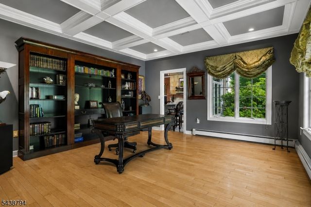 30 Dogwood Dr, Readington Twp., NJ 08889