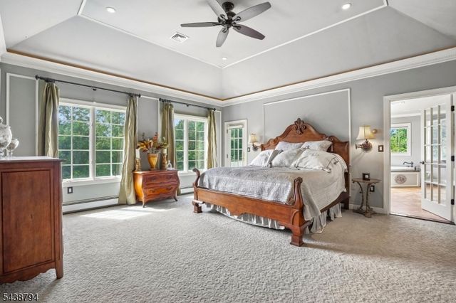 30 Dogwood Dr, Readington Twp., NJ 08889