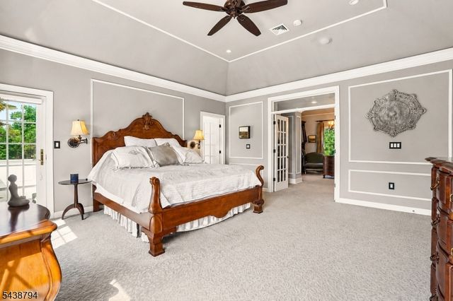 30 Dogwood Dr, Readington Twp., NJ 08889