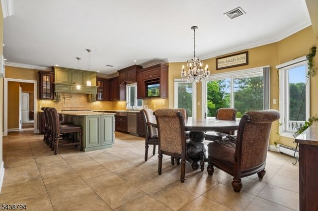 30 Dogwood Dr, Readington Twp., NJ 08889