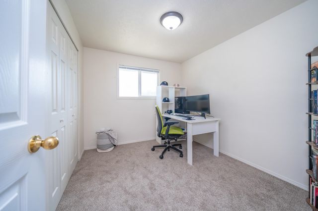 1328 Joseph Ave, Spokane, WA 99208