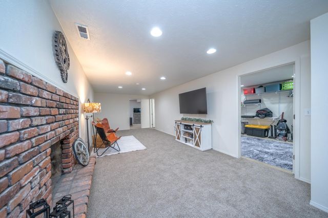 1328 Joseph Ave, Spokane, WA 99208