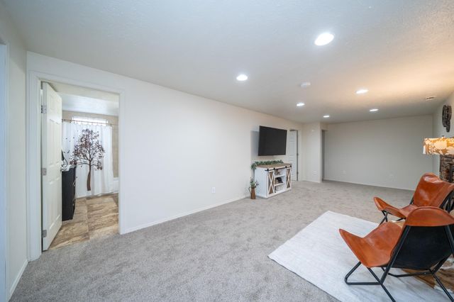 1328 Joseph Ave, Spokane, WA 99208