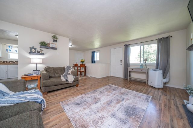 1328 Joseph Ave, Spokane, WA 99208
