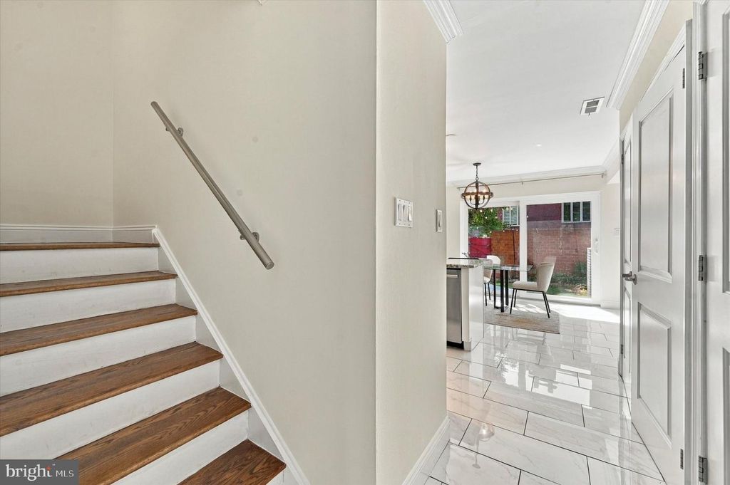 1 QUEEN ST #2, PHILADELPHIA, PA 19147 — photo 4