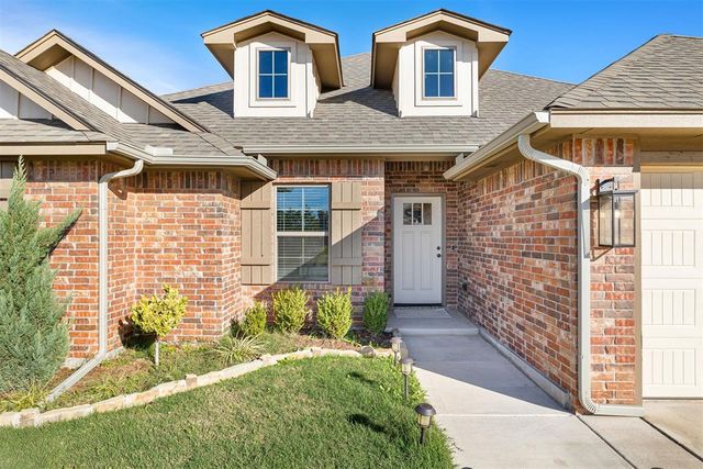 4517 Black Mesa Lane, Yukon, OK 73099