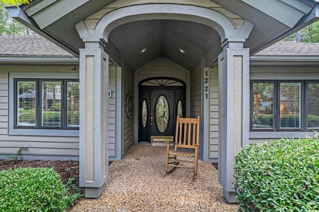 1221 Spinnaker Dr., North Myrtle Beach, SC 29582