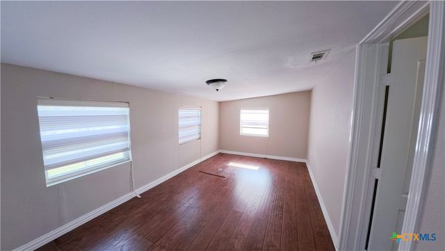 676 County Road 426, El Campo, TX 77437