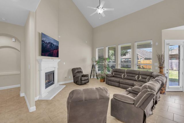 13319 Lake Chesdin Road, Houston, TX 77044