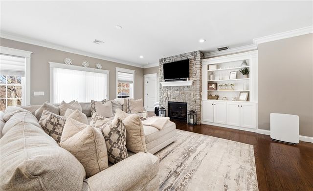 163 Hanton Road, North Smithfield, RI 02896