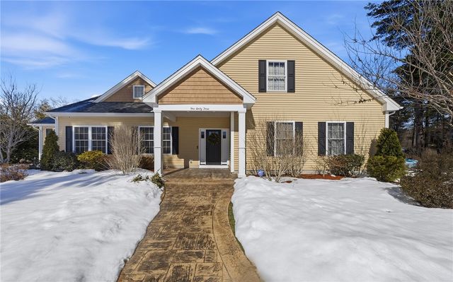 163 Hanton Road, North Smithfield, RI 02896