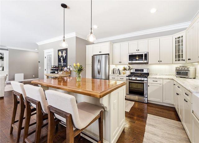 163 Hanton Road, North Smithfield, RI 02896