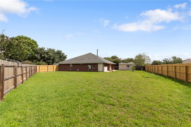 1202 Roanoke Court, College Station, TX 77845