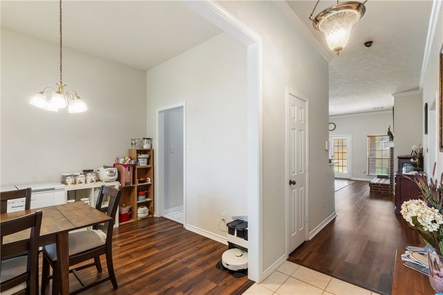 1202 Roanoke Court, College Station, TX 77845