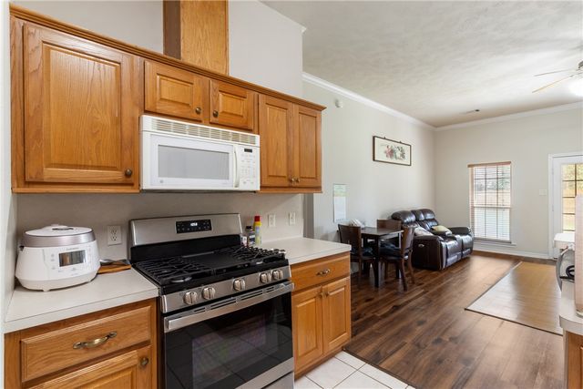 1202 Roanoke Court, College Station, TX 77845
