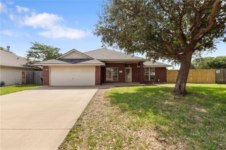 1202 Roanoke Court, College Station, TX 77845