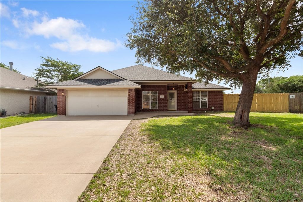 1202 Roanoke Court, College Station, TX 77845