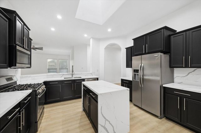 8819 Alicia Drive, Tomball, TX 77375