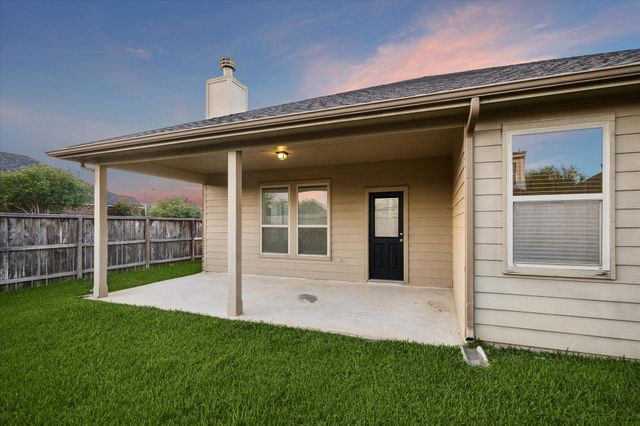 8819 Alicia Drive, Tomball, TX 77375