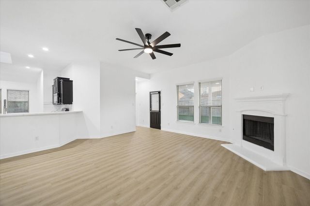 8819 Alicia Drive, Tomball, TX 77375