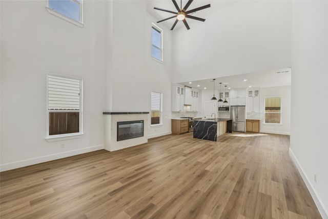 3910 Harlingen, Dallas, TX 75212