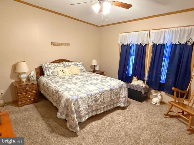 115 RAPTOR DR, Hanover, PA 17331