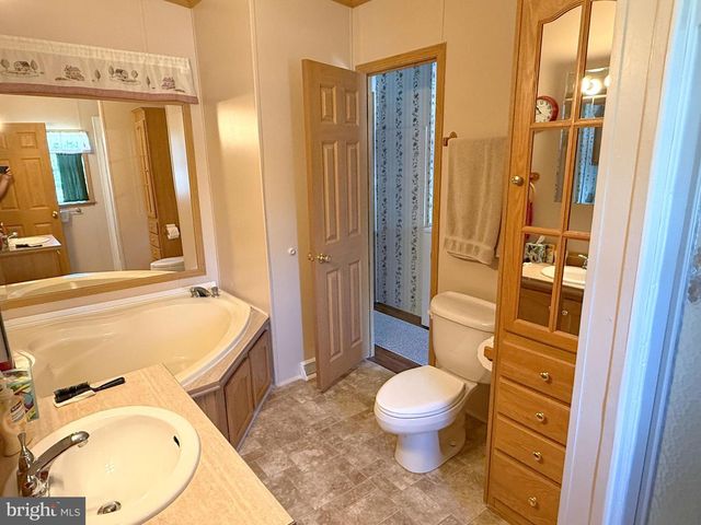 115 RAPTOR DR, Hanover, PA 17331