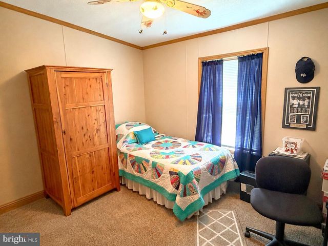 115 RAPTOR DR, Hanover, PA 17331