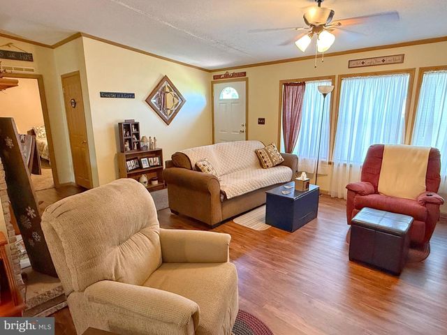 115 RAPTOR DR, Hanover, PA 17331
