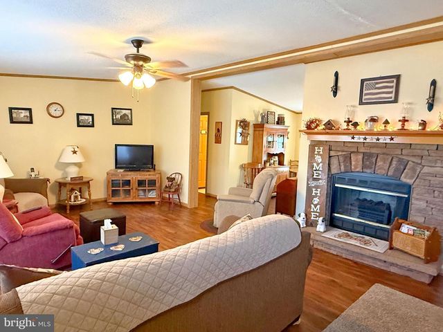 115 RAPTOR DR, Hanover, PA 17331