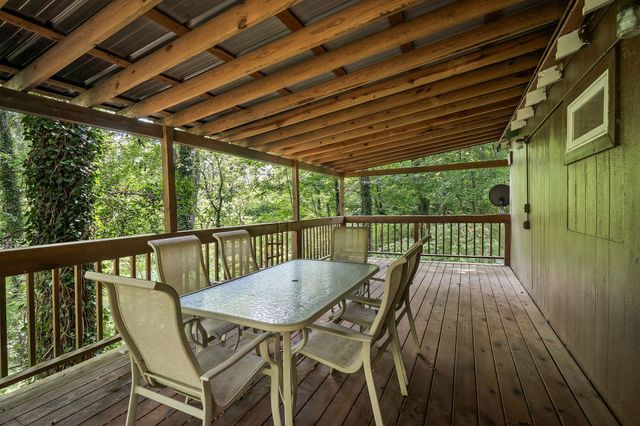 235 Rye Hobbs Hollow Rd, Smithville, TN 37166