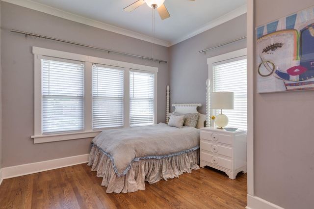 1932 CARR AVE, Memphis, TN 38104