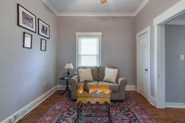 1932 CARR AVE, Memphis, TN 38104