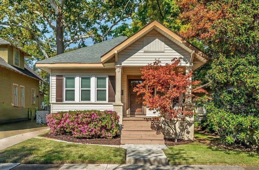 1932 CARR AVE, Memphis, TN 38104