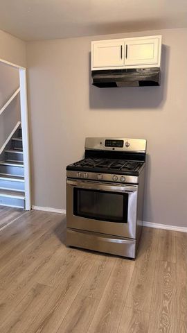 13041 S Eberhart Avenue, Chicago, IL 60827