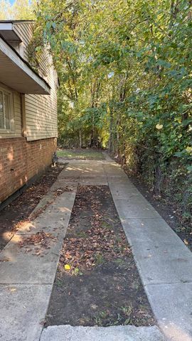 13041 S Eberhart Avenue, Chicago, IL 60827