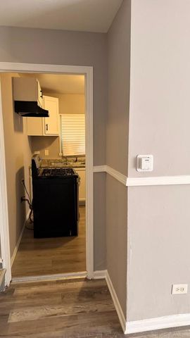 13041 S Eberhart Avenue, Chicago, IL 60827