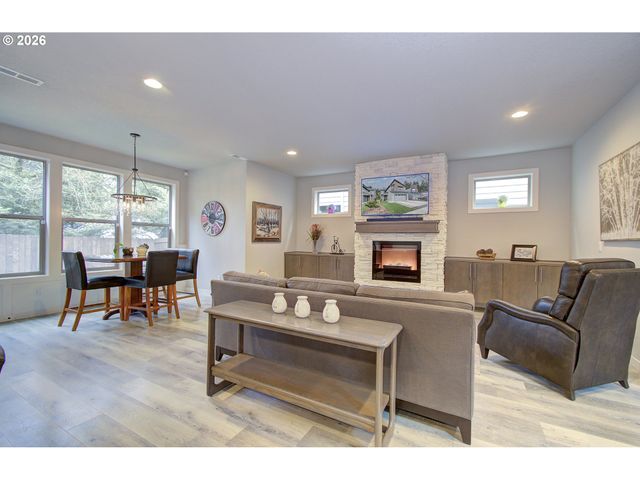 10705 Ne 156TH Ave, Vancouver, WA 98682