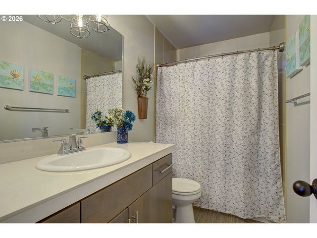 10705 Ne 156TH Ave, Vancouver, WA 98682