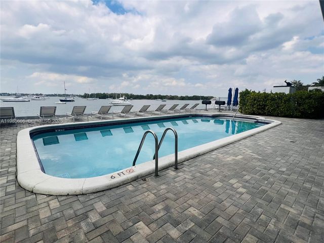 7928 West Dr 404, North Bay Village, FL 33141