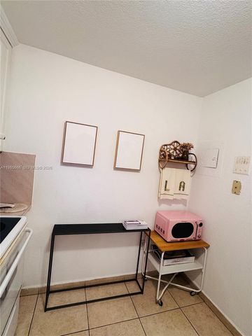 7928 West Dr 404, North Bay Village, FL 33141