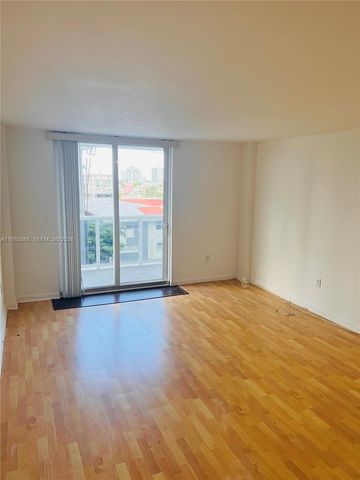 7928 West Dr 404, North Bay Village, FL 33141